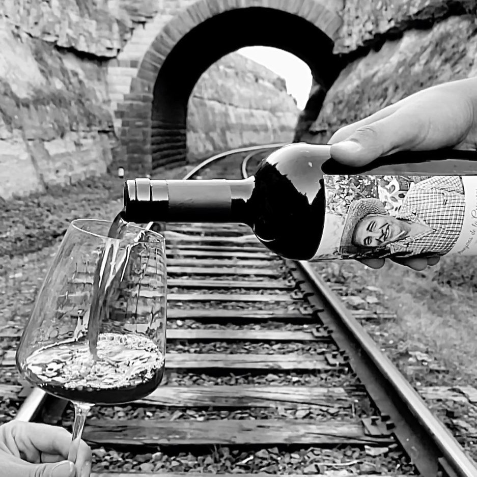 Amintiri turnate în fiecare pahar